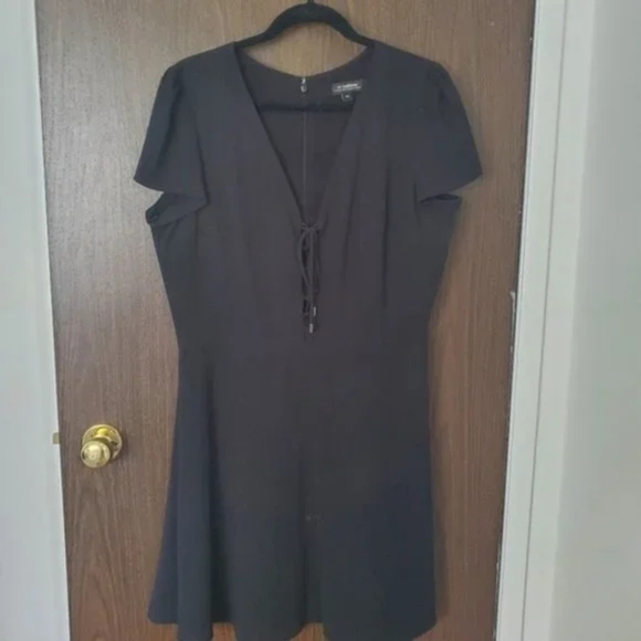 EUC Le Château Dress - Picture 2 of 2